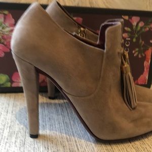 Gucci Booties 💯 authentic bought at Holts
